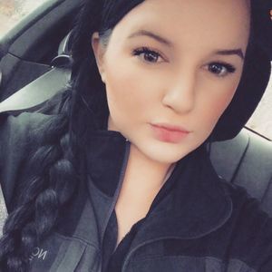 Meet your Posher, Whitney